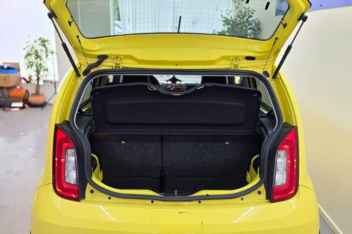 Gul Skoda Citigo fra 2019