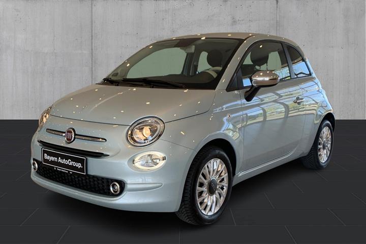 Blå Fiat 500 fra 2023 set udefra