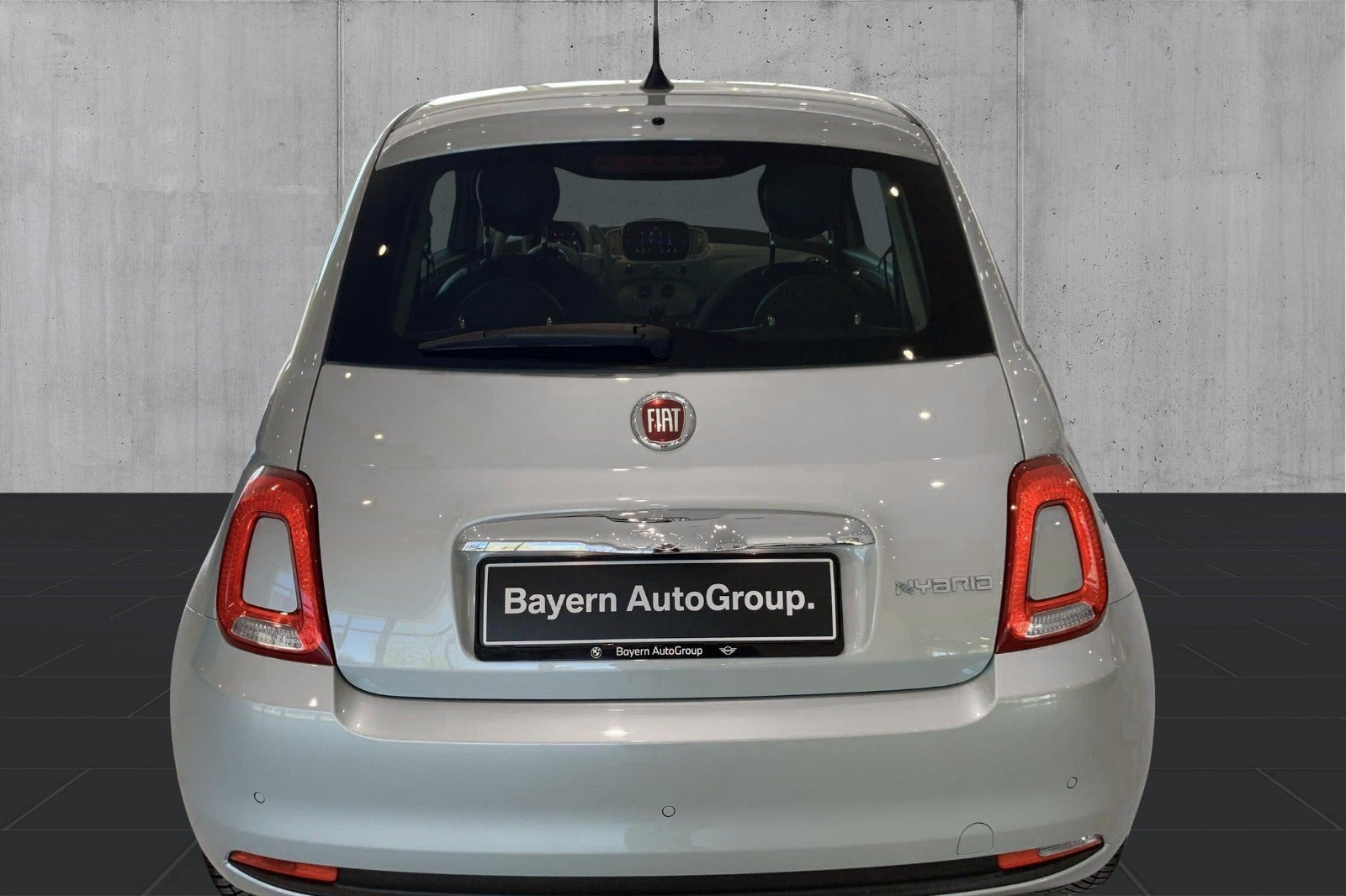 Blå Fiat 500 fra 2023