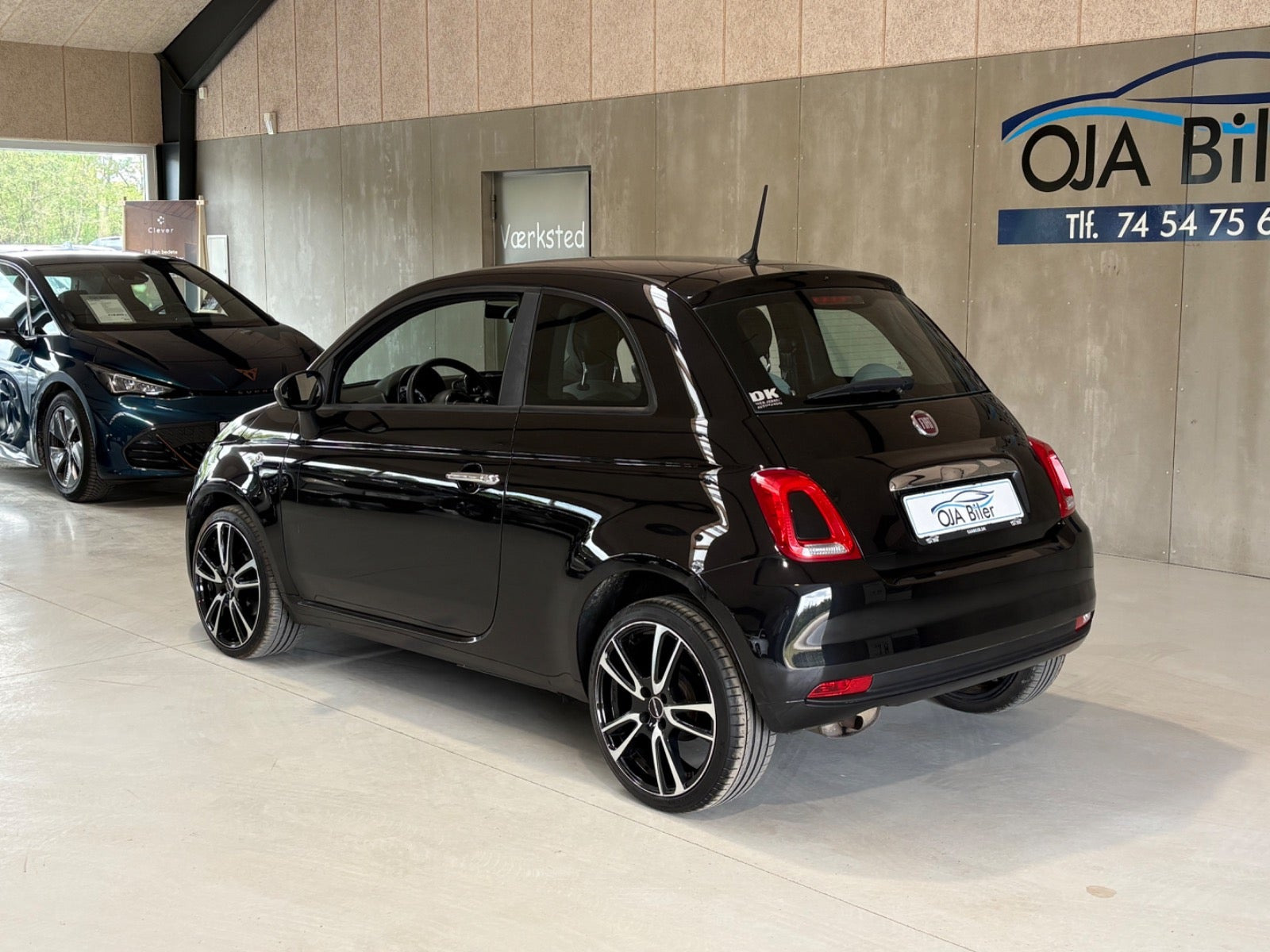 Sort Fiat 500 fra 2020