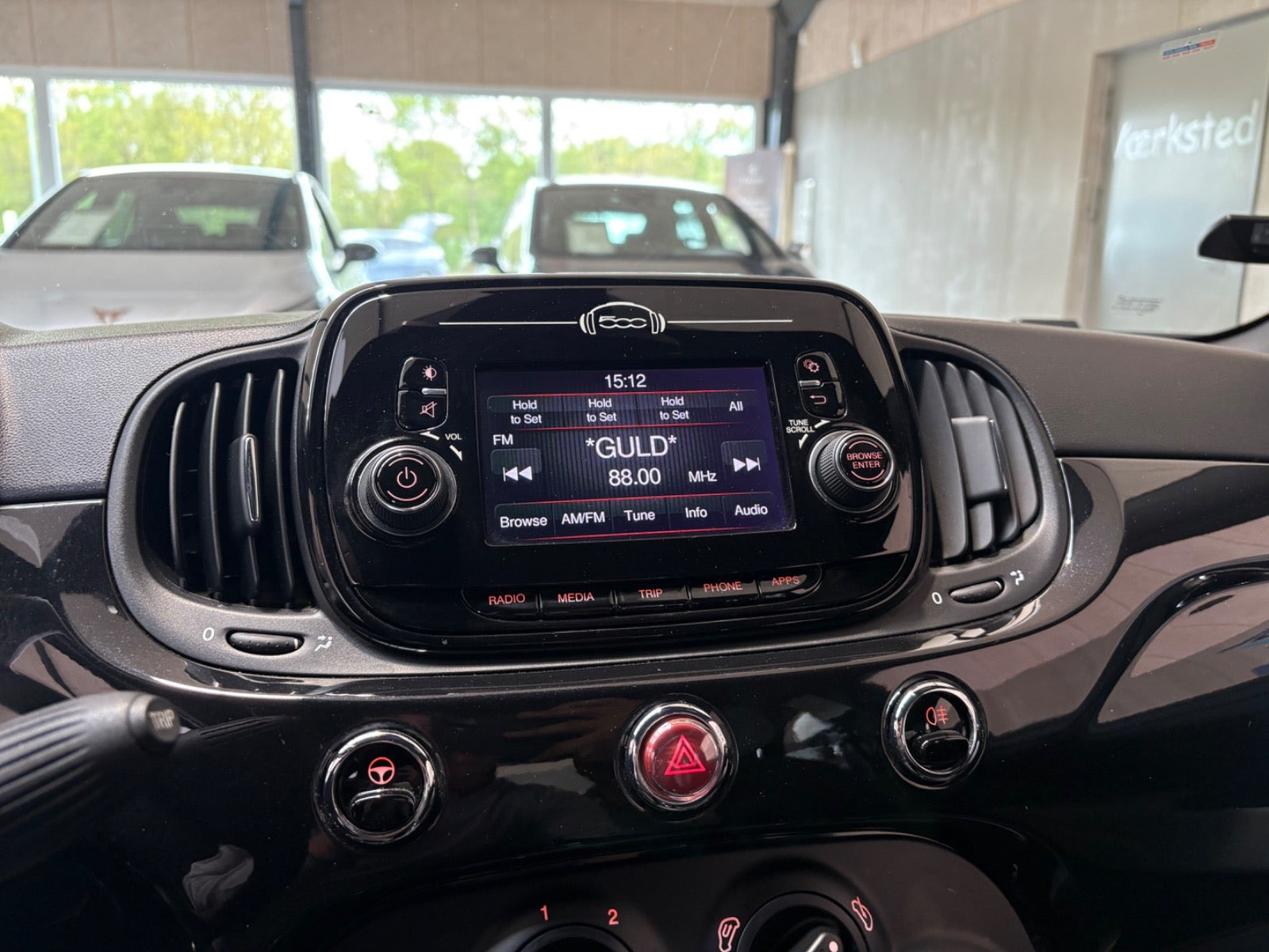 Sort Fiat 500 fra 2020