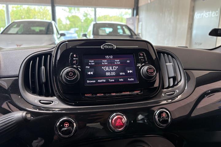 Sort Fiat 500 fra 2020