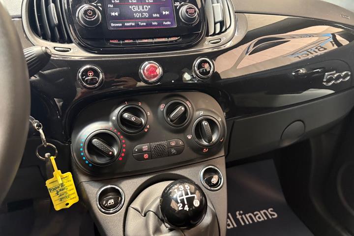 Sort Fiat 500 fra 2020