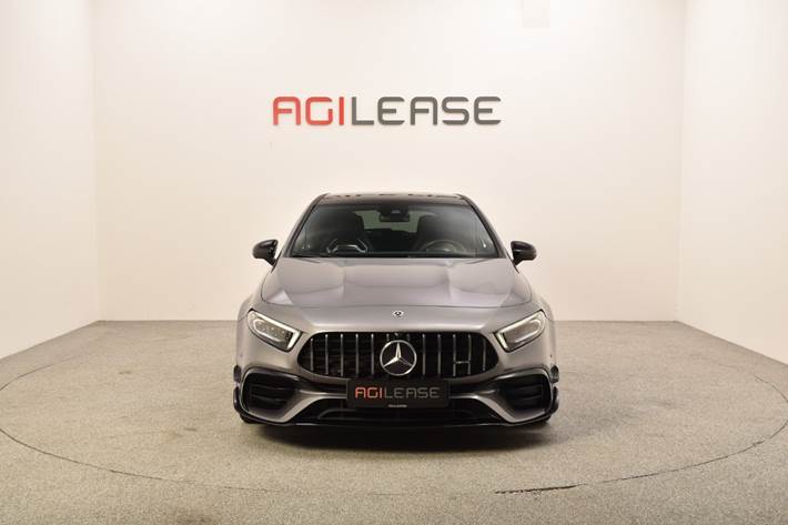 Grå Mercedes A45 fra 2020