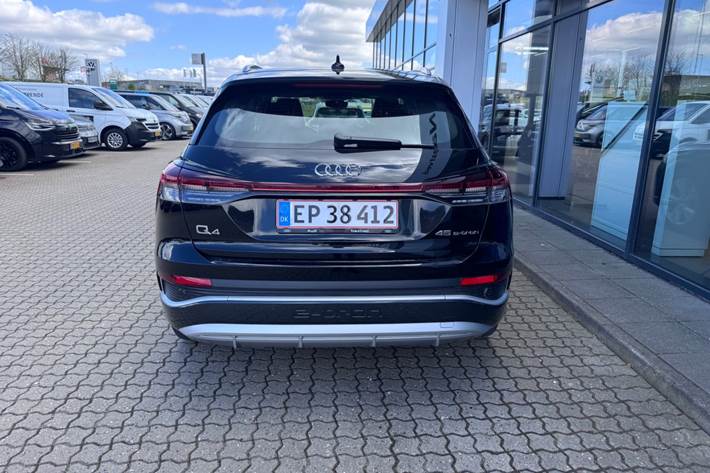 Sort Audi Q4 e-tron fra 2024