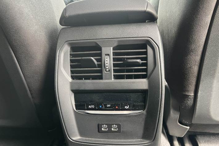 Sort BMW i4 fra 2026