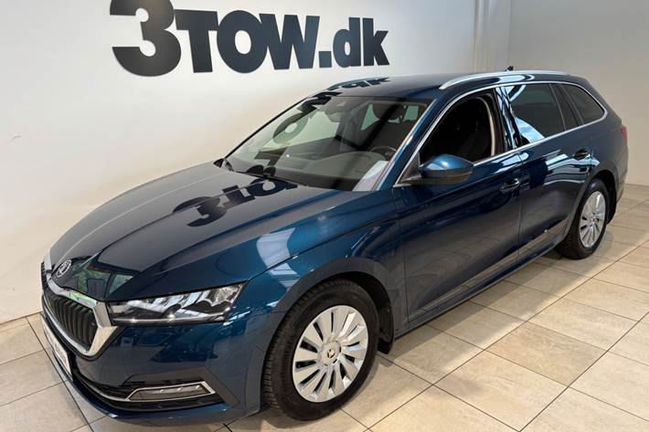 Blå Skoda Octavia fra 2021