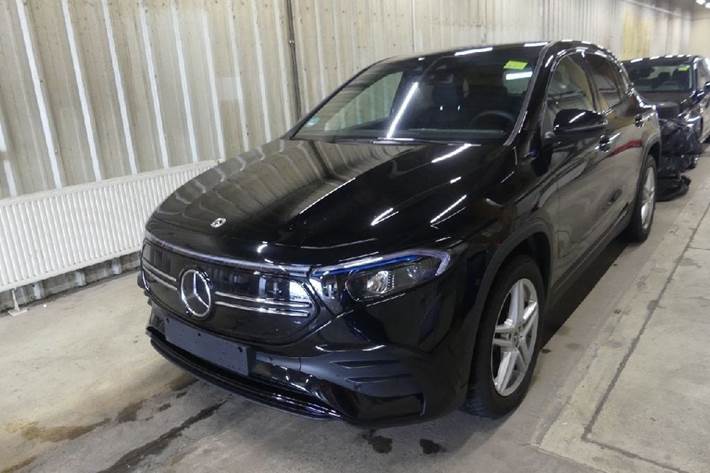 Sort Mercedes EQA250 fra 2023