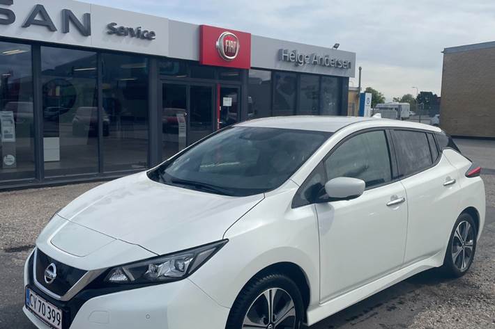 undefined Nissan Leaf fra 2021 set udefra