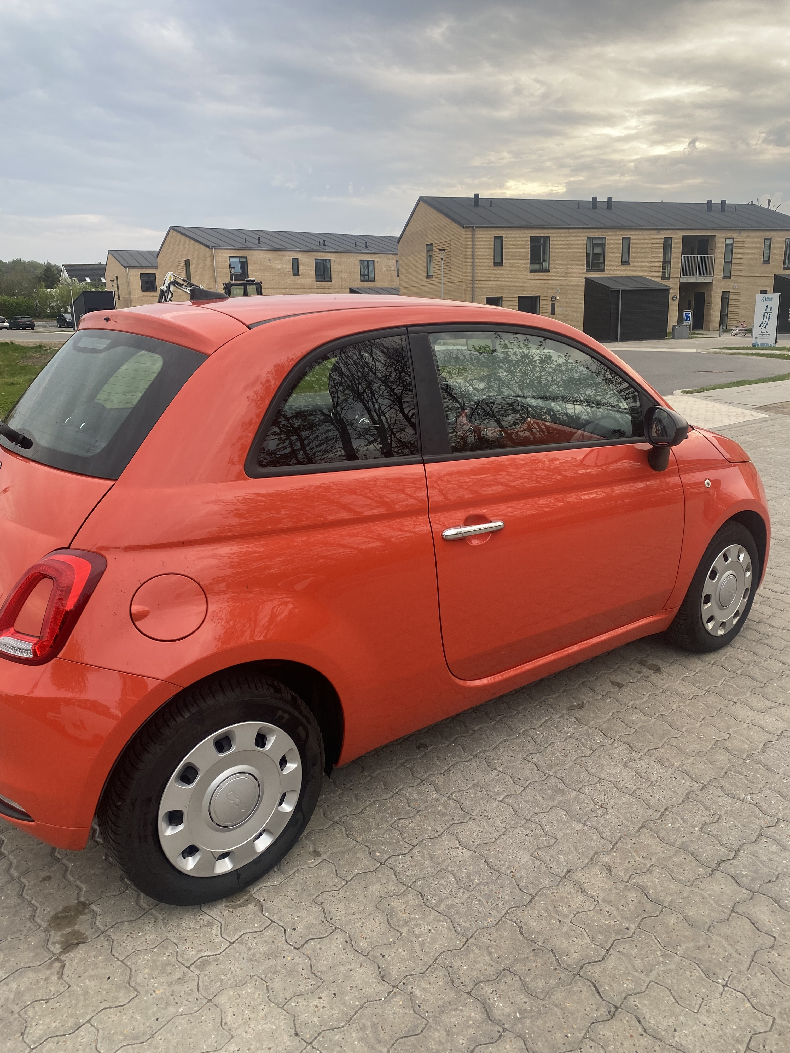 Hvid Fiat 500 fra 2017