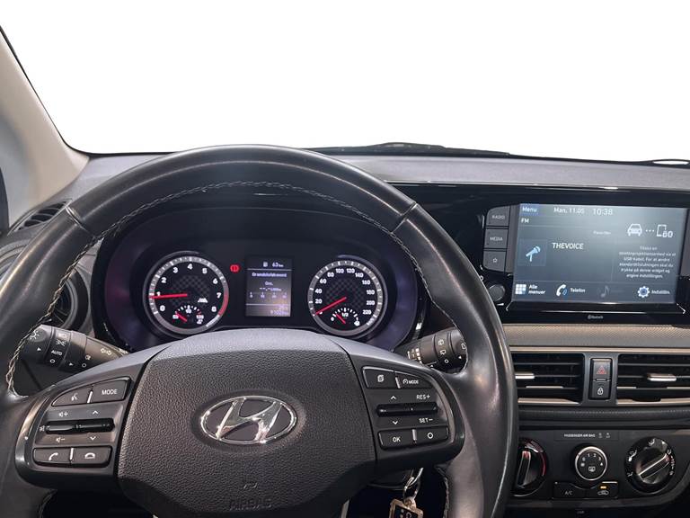 Hyundai i10 1,0 Essential 67HK 5d