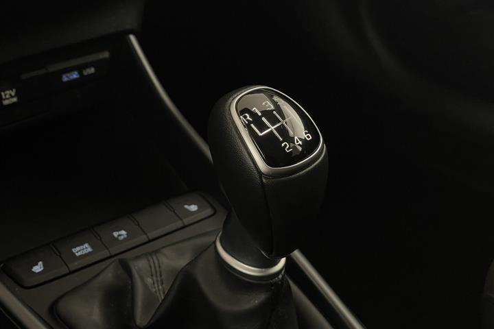 Sort Hyundai i20 fra 2023