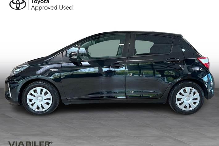 Sort Toyota Yaris fra 2019