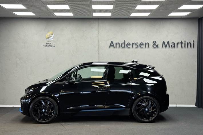 Sort BMW i3 fra 2021
