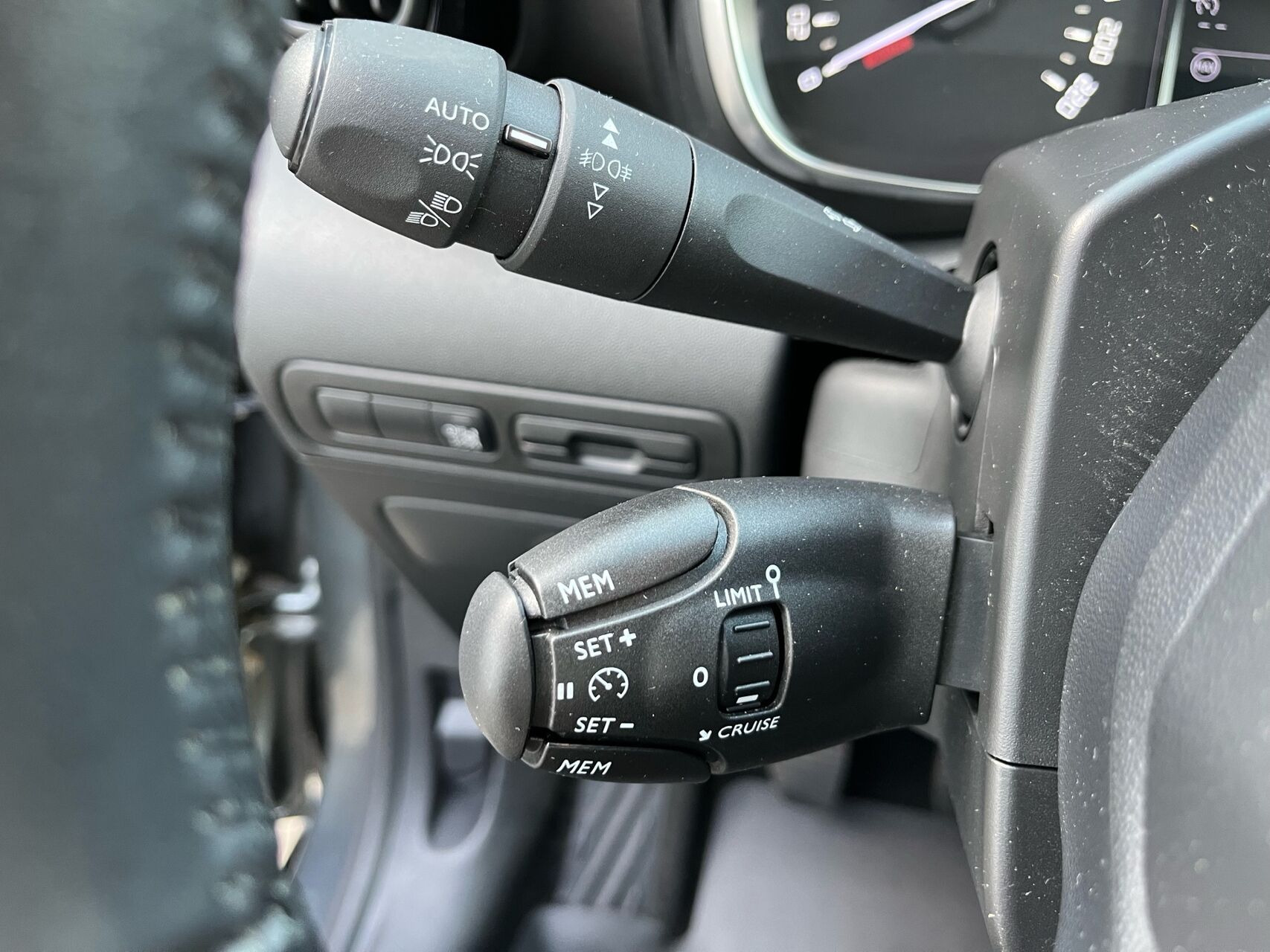 Grå Citroën C3 Aircross fra 2019