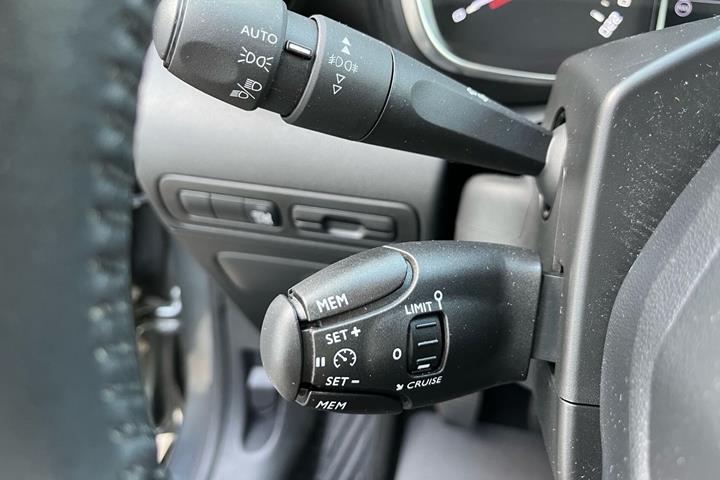 Grå Citroën C3 Aircross fra 2019