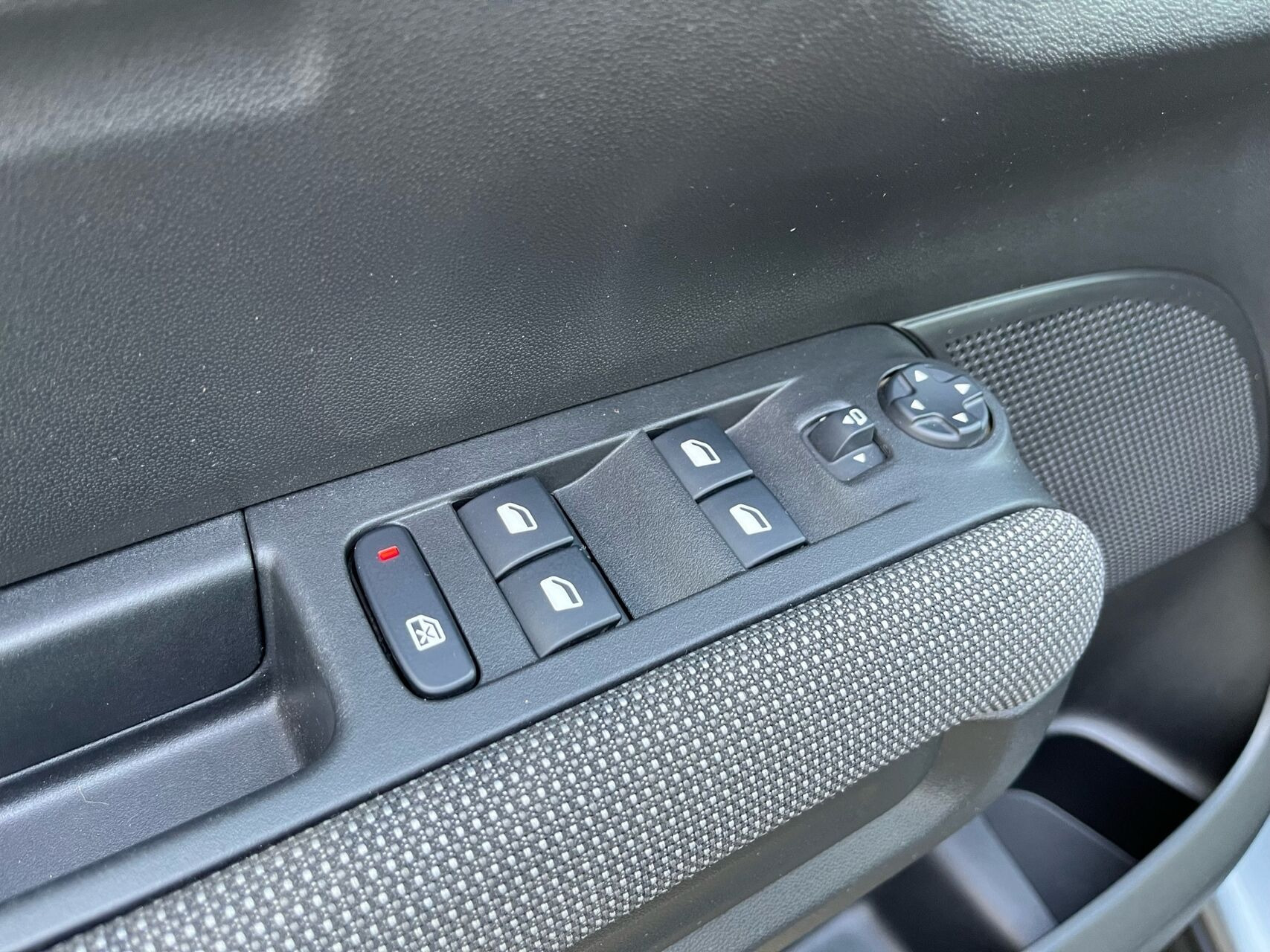 Grå Citroën C3 Aircross fra 2019
