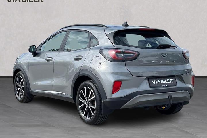 Sølv Ford Puma fra 2020