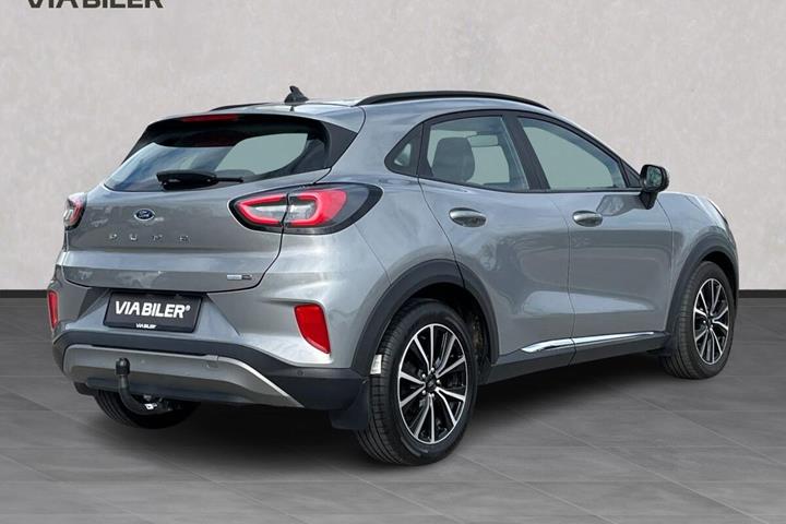 Sølv Ford Puma fra 2020