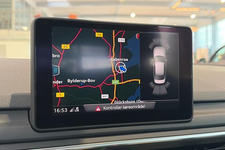 Grå Audi A4 fra 2019