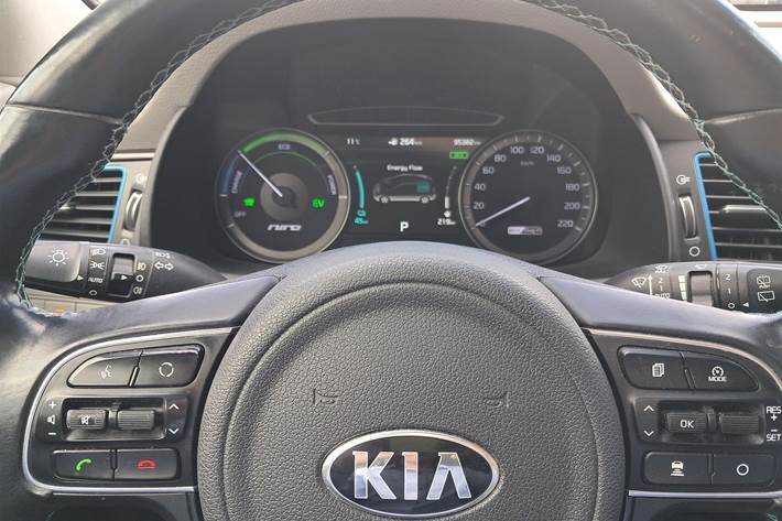 Hvid Kia Niro fra 2019