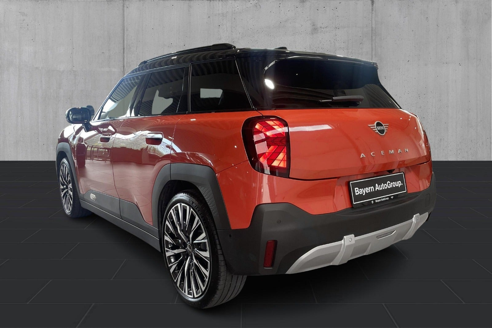 Orange Mini Aceman E fra 2025
