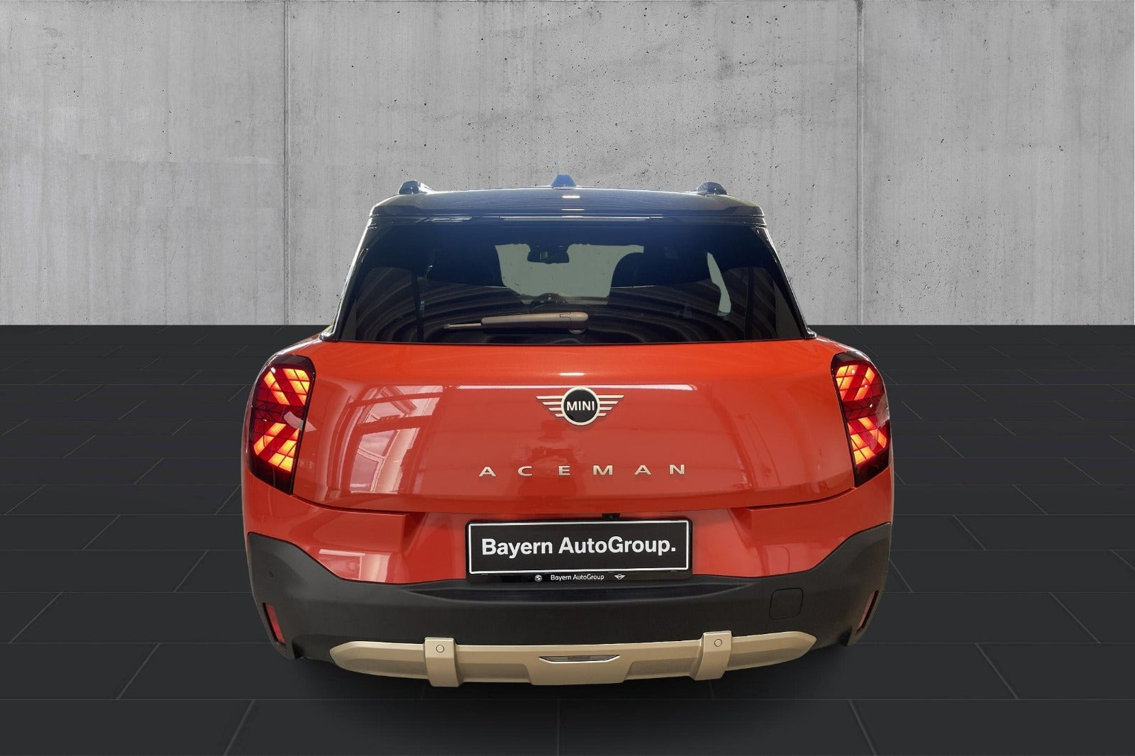 Orange Mini Aceman E fra 2025