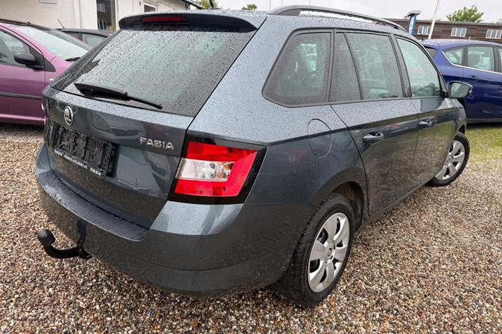 Sort Skoda Fabia fra 2018