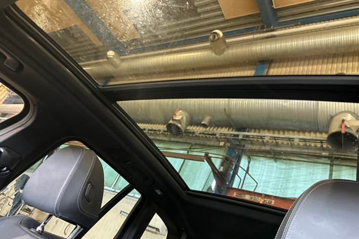 Sort BMW iX3 fra 2023