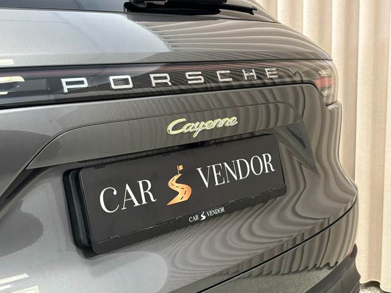 Porsche Cayenne 3,0 E-Hybrid Tiptr.