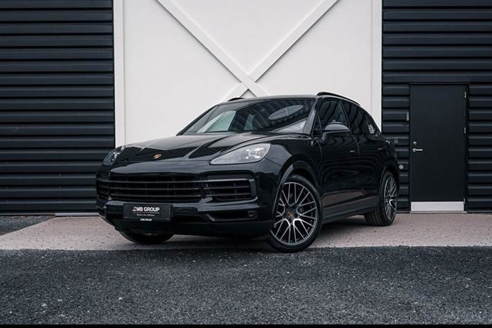 Gul Porsche Cayenne fra 2019