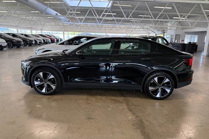 Sort Polestar 2 fra 2024