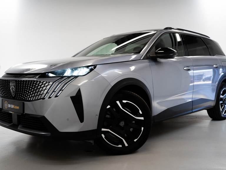 Peugeot e-5008 77 GT 7prs
