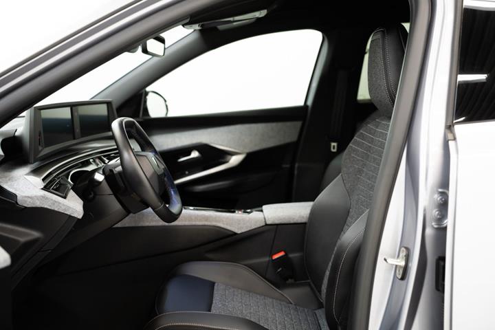undefined Peugeot e-5008 fra 2025