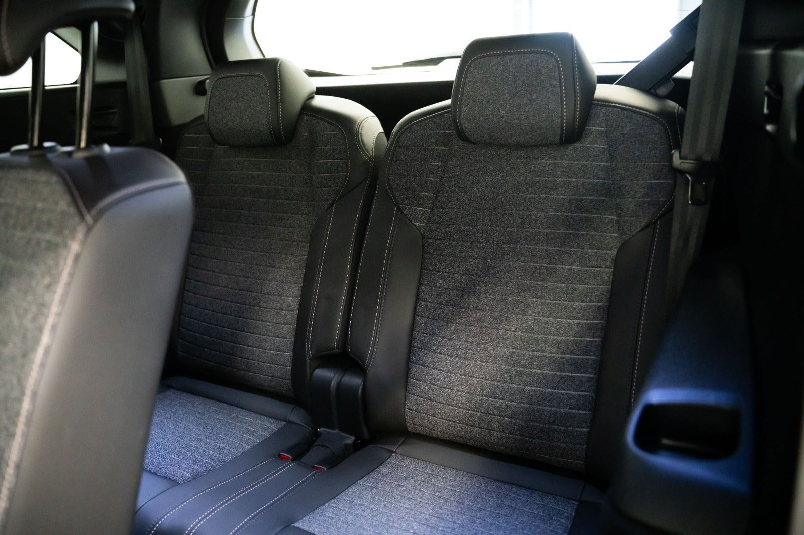 undefined Peugeot e-5008 fra 2025