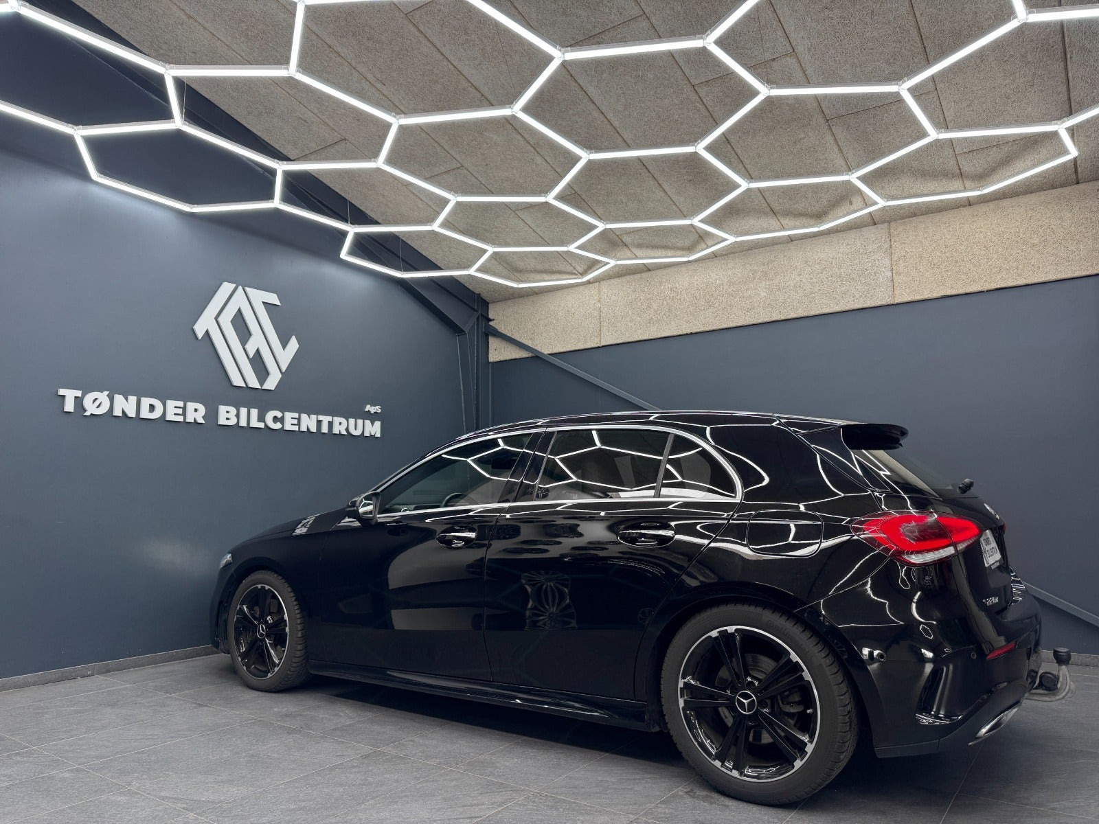 Sort Mercedes A220 d fra 2020