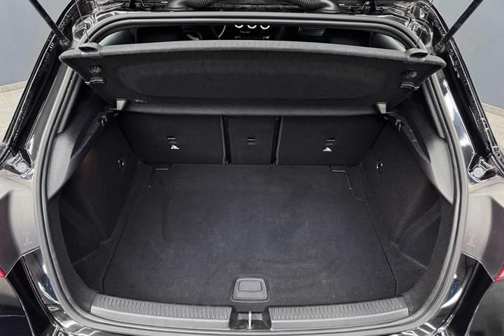 Sort Mercedes A220 d fra 2020
