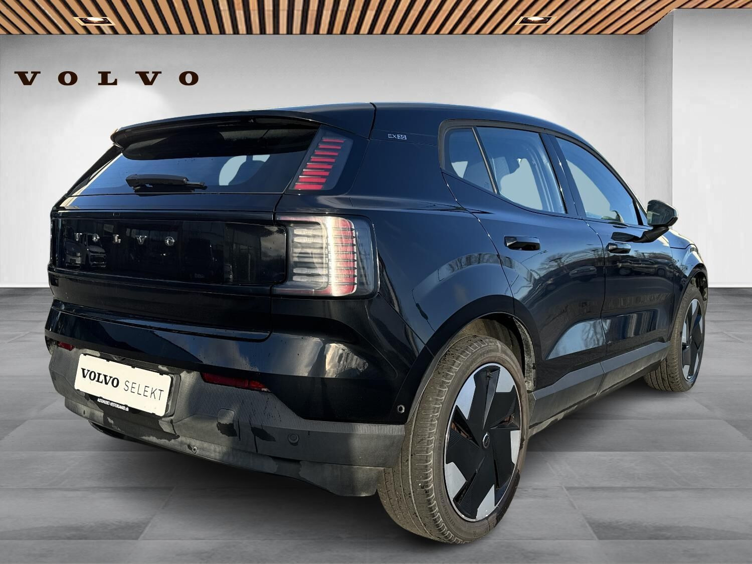 Sort Volvo EX30 fra 2024