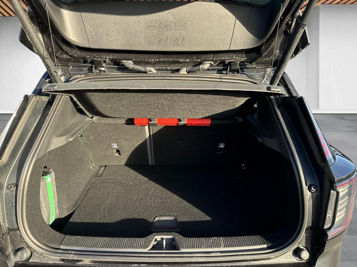 Sort Volvo EX30 fra 2024