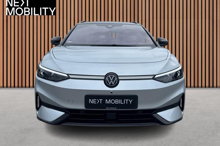 Sølv VW ID.7 fra 2025