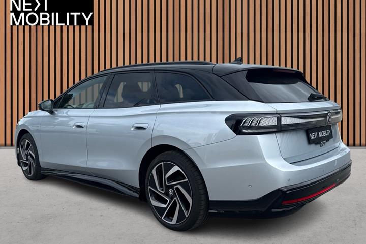 Sølv VW ID.7 fra 2025