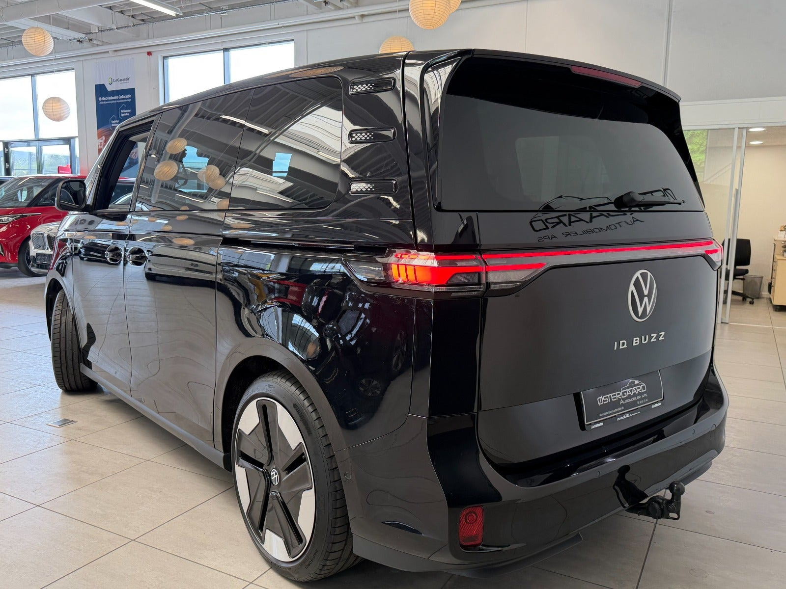 Sort VW ID.Buzz fra 2023