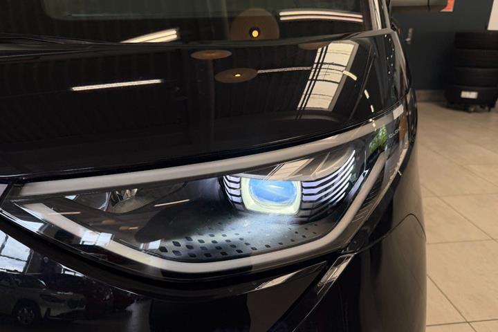 Sort VW ID.Buzz fra 2023