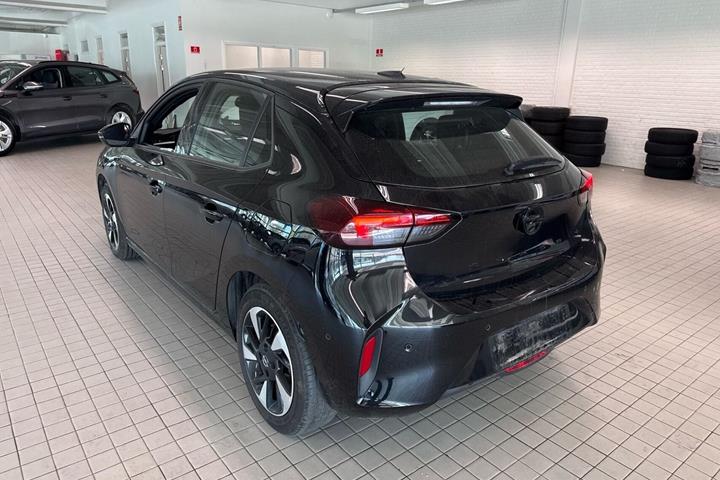 Sort Opel Corsa-e fra 2024