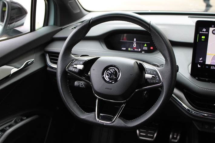 Sort Skoda Enyaq fra 2023