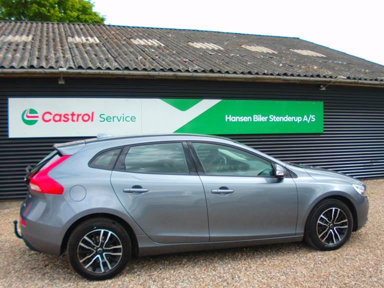 Volvo V40 2,0 D3 150 Momentum aut.