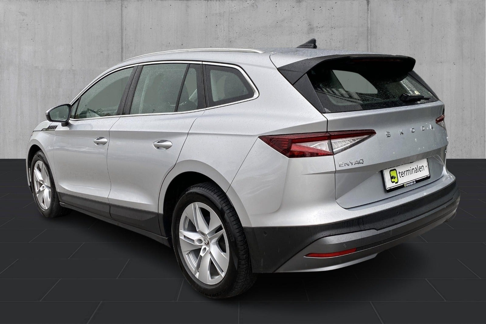 Sølv Skoda Enyaq fra 2021
