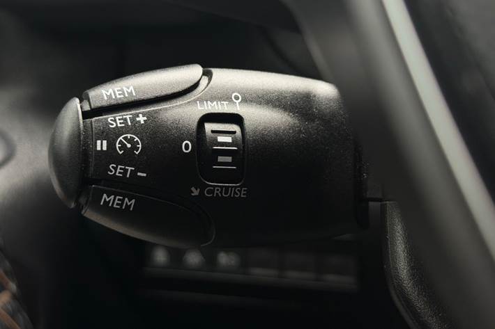 Sort Peugeot e-Rifter fra 2022