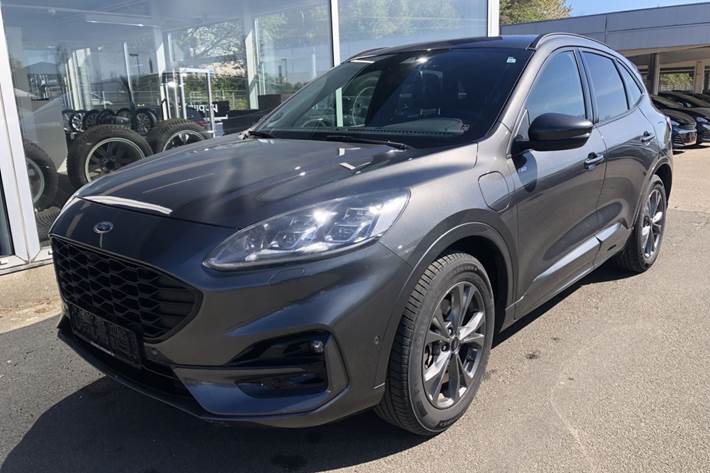 Grå Ford Kuga fra 2020