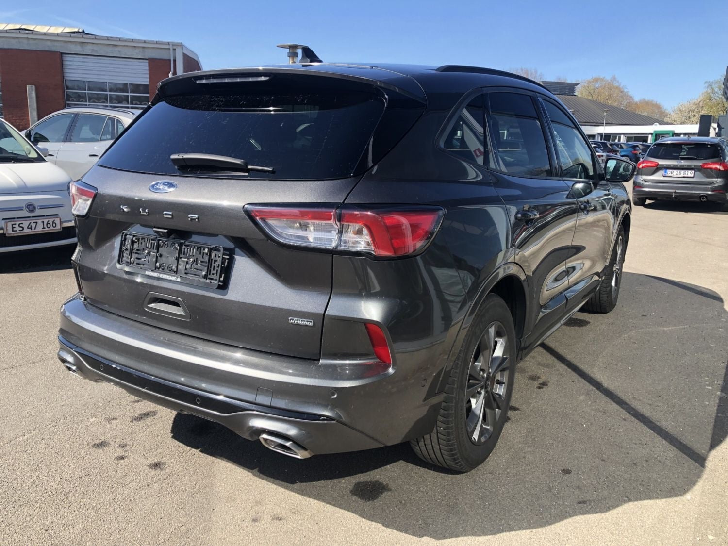Grå Ford Kuga fra 2020